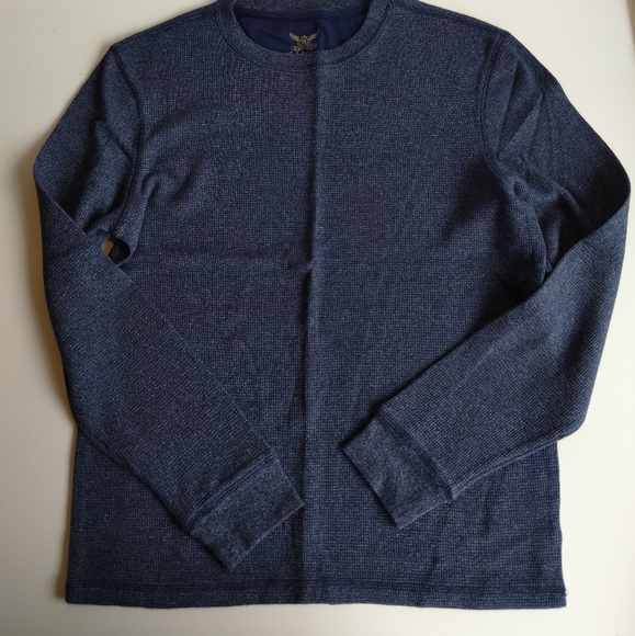 Shirt - Picture 2 of 6